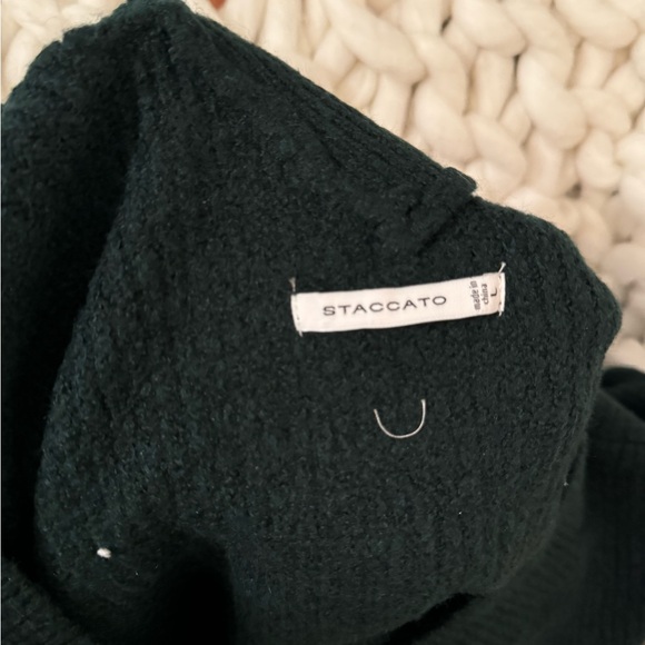 Vneck sweater NWOT - Picture 2 of 4